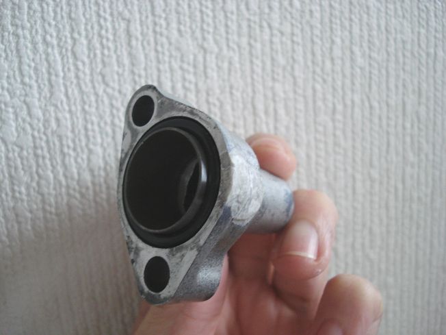 組み立て完成したカムチェーンテンショナー